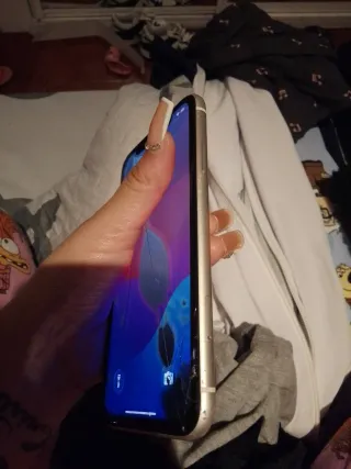 iPhone 11 64GB Batería 75%