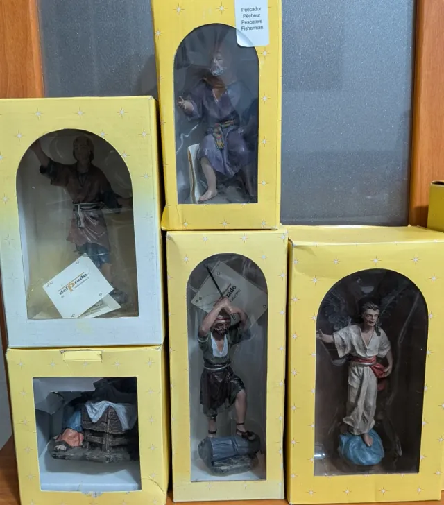 Figuras y decoración portal de Belén El Prado