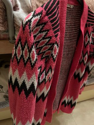 Cardigan fucsia e nero fantasia