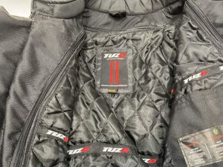 chaqueta motorista tuzo sin modelo