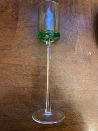 Bicchieri da liquore vintage verdi