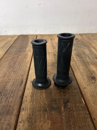 Puños Yamaha MT-07 2022