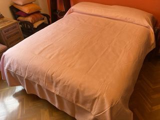 Colcha Piqué Morada Matrimonio
