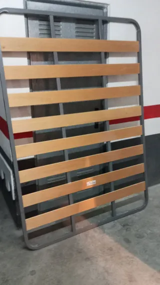 Somier 135cm Metal y Madera con patas