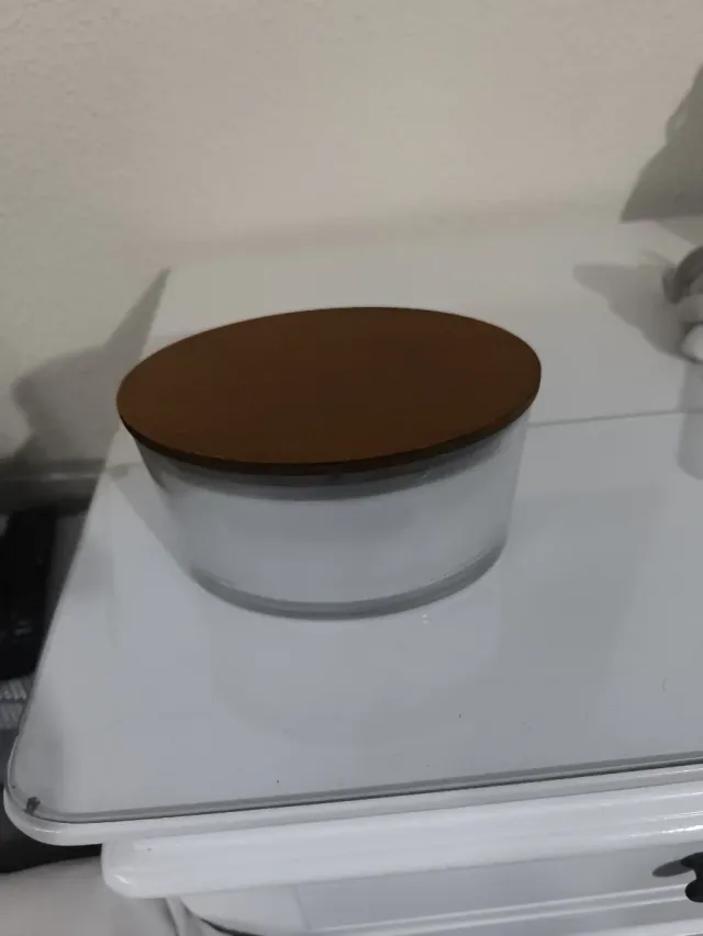 Candela da 450g con coperchio in legno
