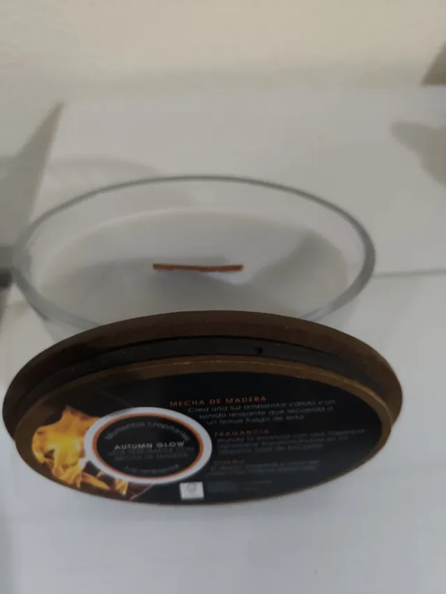 Candela da 450g con coperchio in legno