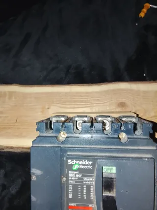 Interruptor General Schneider NSX 160F