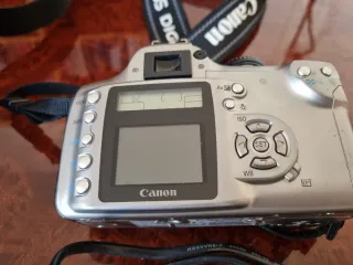 Cámara Canon EOS 300D + Mochila.