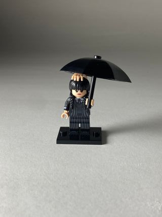 Wednesday Addams - Figurine Type Lego 2