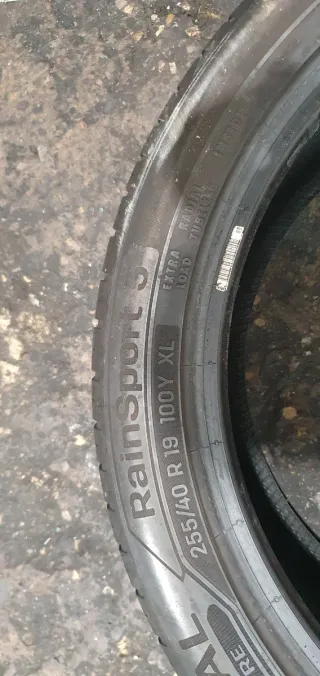 Neumáticos de coche