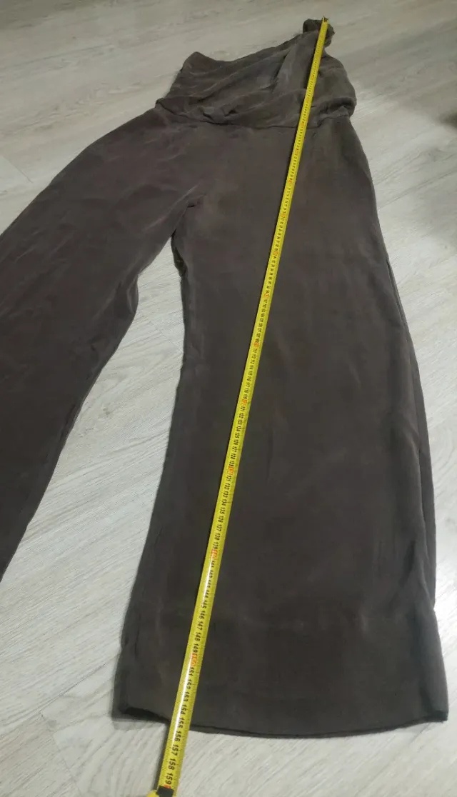 Macacão largo Max Mara em seda Tamanho S/M Marrom