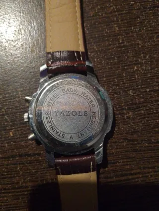 Reloj Yazole Hombre Negro y Marrón