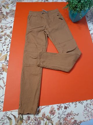 Set di abbigliamento per bambini: camicia, felpa, t-shirt