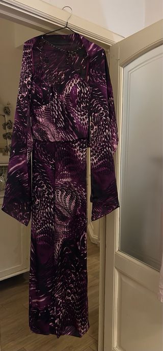 Tuta lunga viola con fantasia