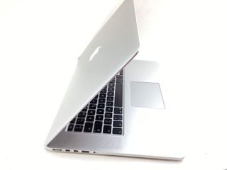 portatil apple apple macbook pro core i7 2.2 15 (2015) (a1398)