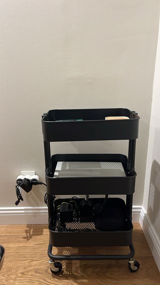 Camarera multiusos negra