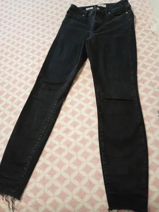 Vaqueros mujer negros