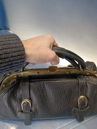 fantástico maletín, bolso, medico, de piel, color negro, vintage