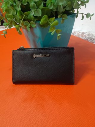 Monedero Stradivarius color negro