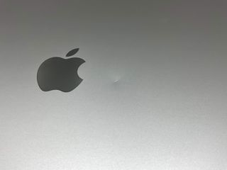 portatil apple apple macbook pro core i7 2.6 16 touchbar (2019) (a2141)