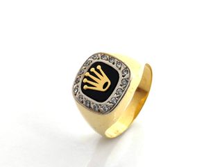 sello oro 18k con piedra con onix