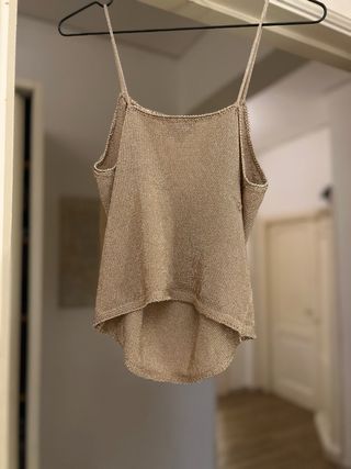 Top oro scollatura profonda + maglia nera e bianca