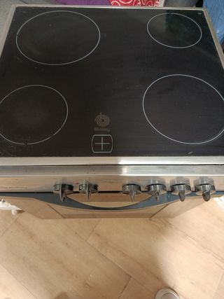 Encimera y horno Balay