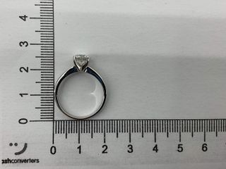 sortija oro 18k con diamante de laboratorio