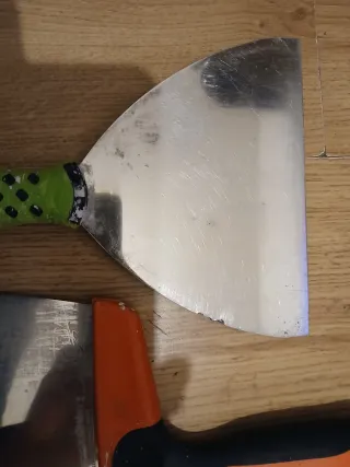 2 Espátulas de albañil