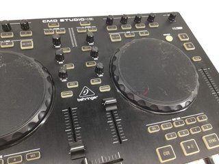 mesa mezclas behringer cmd estudio 4a