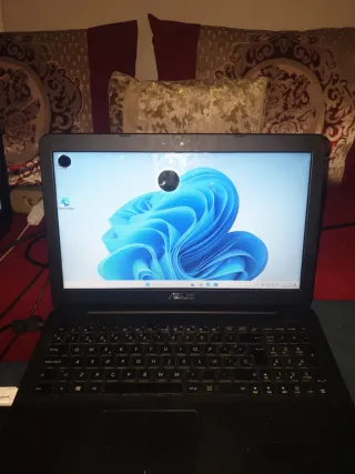 Portátil ASUS Negro