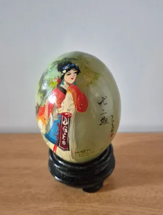 Huevo Decorativo de Jade