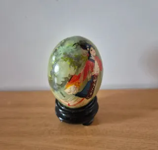 Huevo Decorativo de Jade