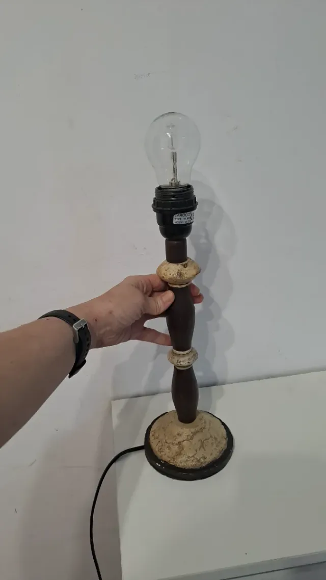 Lámpara Candelabro Madera y Piedra