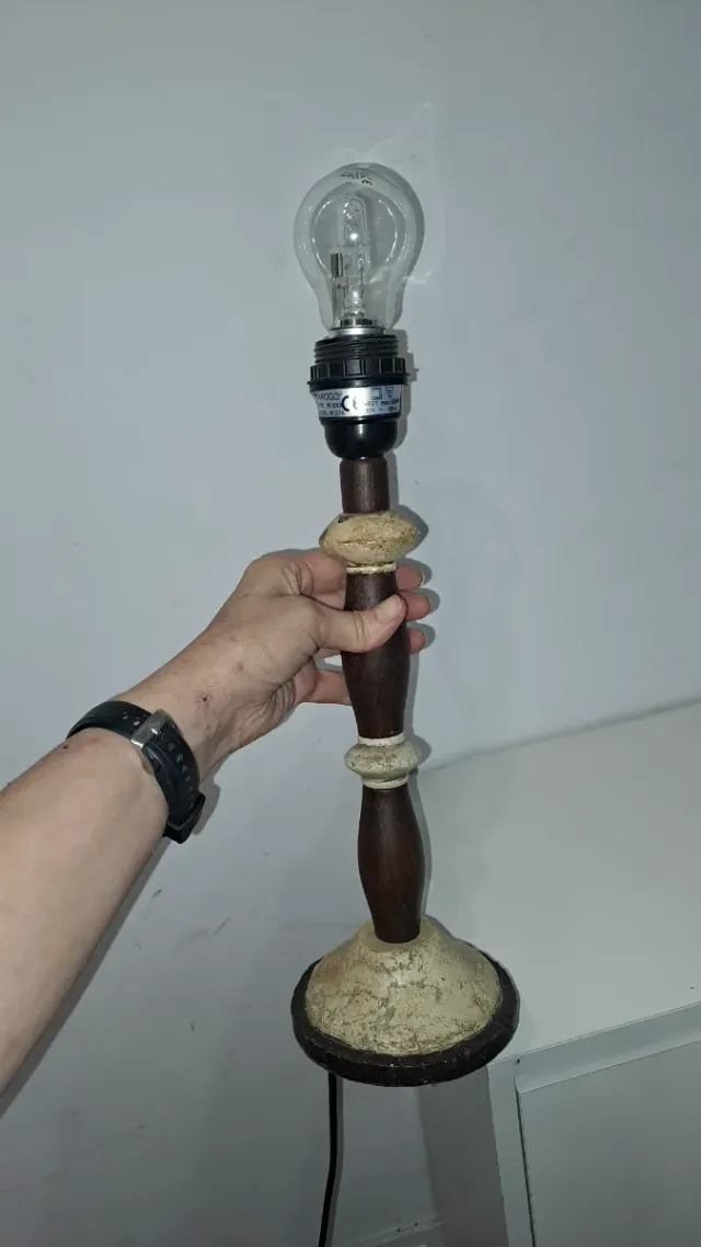 Lámpara Candelabro Madera y Piedra