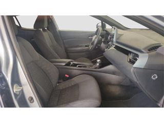 TOYOTA Toyota C-HR 5P Advance 180H e-CVT
