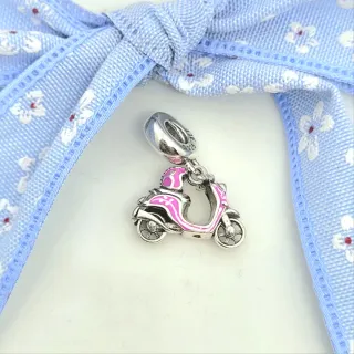 CHARM MOTO ROSA VESPA