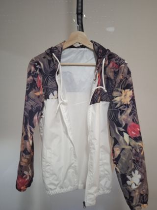 Cortavientos mujer estampado