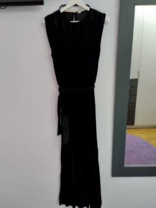 Mono terciopelo negro sin estrenar