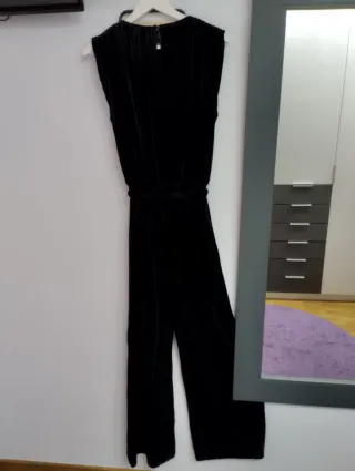 Mono terciopelo negro sin estrenar