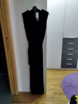 Mono terciopelo negro sin estrenar