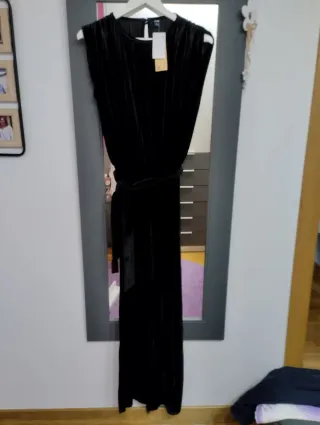 Mono terciopelo negro sin estrenar