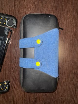 Nintendo Switch OLED + custodia + giochi + cover