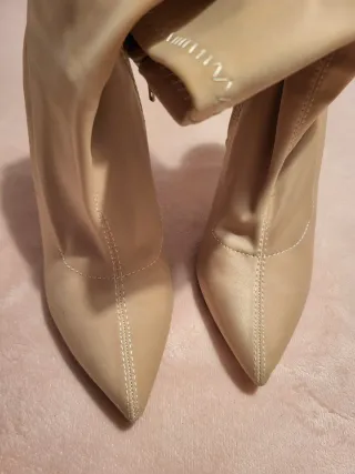 Botines Beige Tacón Aguja