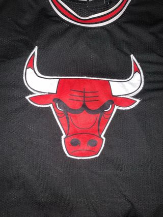 Camiseta New Era Chicago Bulls Negra