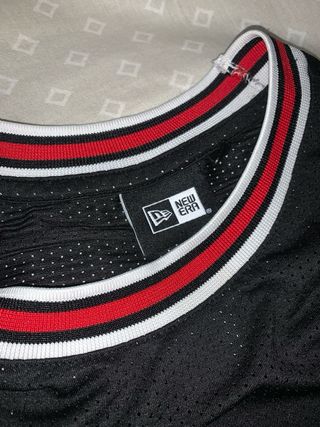 Camiseta New Era Chicago Bulls Negra