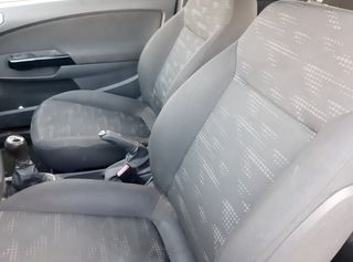 1072424 e235558083000tq centralita opel corsa d