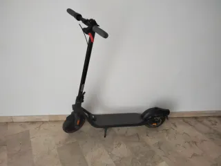 Patinete Eléctrico Negro Minebot