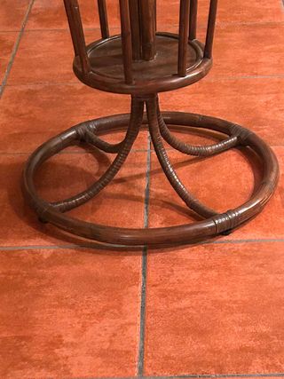 Perchero Thonet antiguo con paragüero