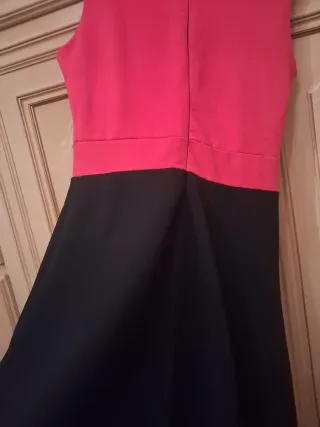 Abito da festa rosso e nero con pizzo